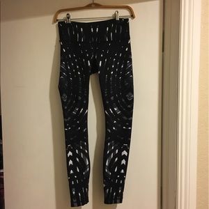 Lulu lemon crop leggings size 4